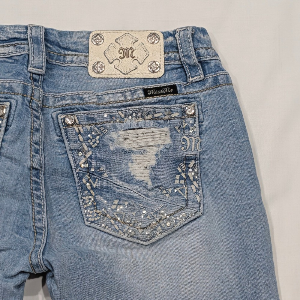Miss Me Signature Bootcut Jeans Light Wash Distressed Embellished Women's 29